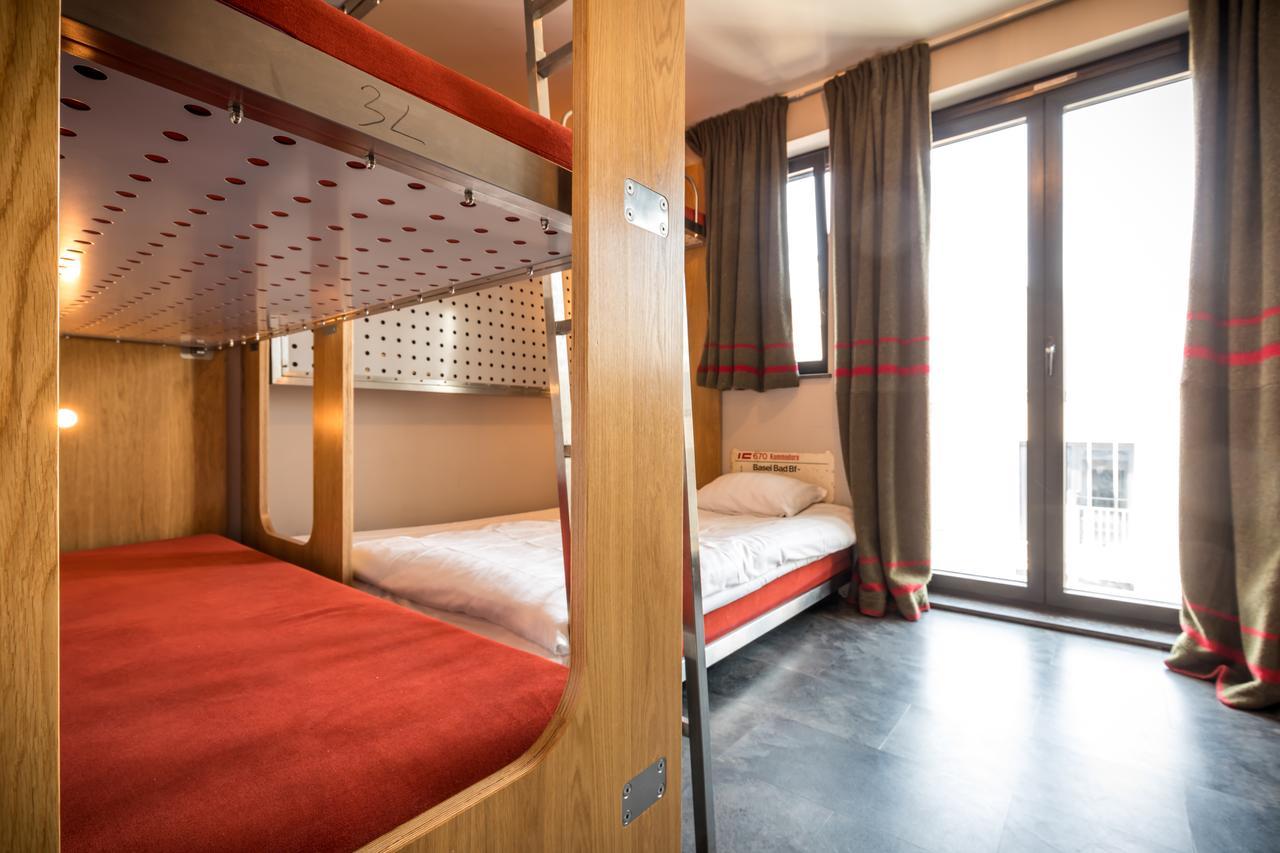 Train Cabin Hostel Bruxelles Eksteriør billede